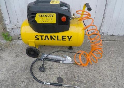 Compressor and tyre pump